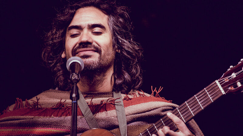 José Luis Aguirre lanza corto “Canción bonita para mi barrio”