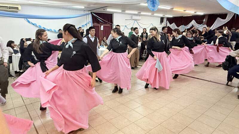 Peña folclórica solidaria celebró 30 años de la FEd