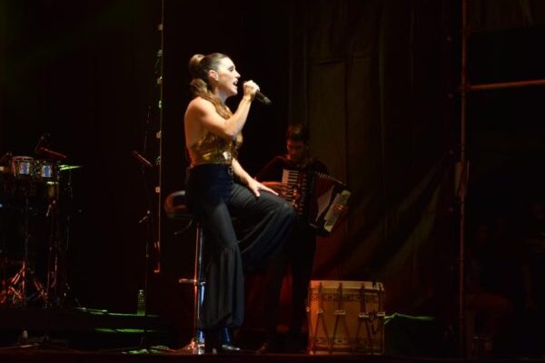 Soledad Pastorutti Encendió la Fiesta Nacional Valle del Sol y Hoy Llegan Los Caligaris